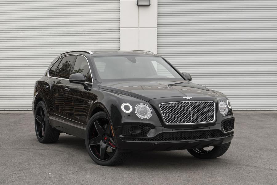  Bentley Bentayga on Forgiato Wheels (Classico-ECL) 2018 года  (фото 2 из 4)